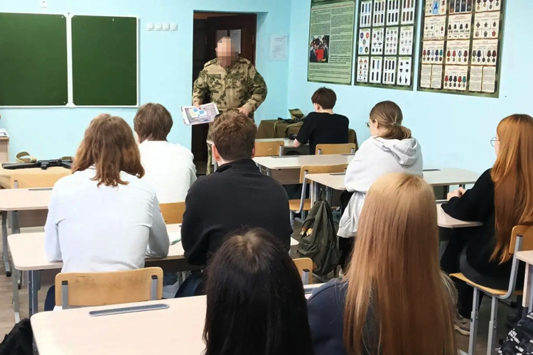 Накануне Дня Победы росгвардейцы проводят патриотические мероприятия в Зауралье