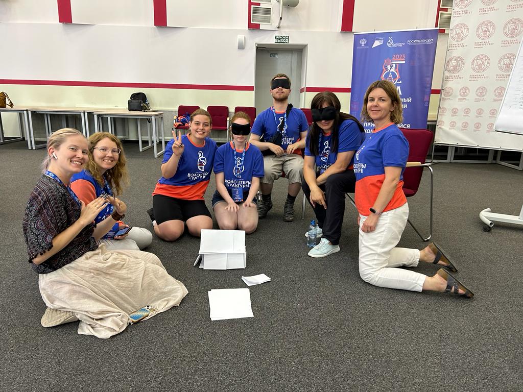 Has perm. Вертикальная химическая завивка. P301 полироль. Бигуди для хим завивки волос. Химическая завивка на бумеранги.