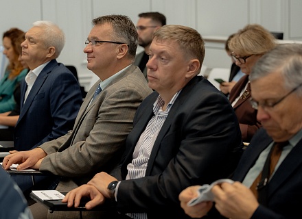 Минстрой 29.10.25 (62)_resized.jpg