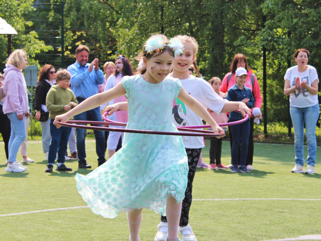 Зеленоград школа 1557 директор. Зеленоград каникулы. Каникулы будущего iq007. Новости школа 142 зеленоград каникулы. Группа эпик зеленоград.