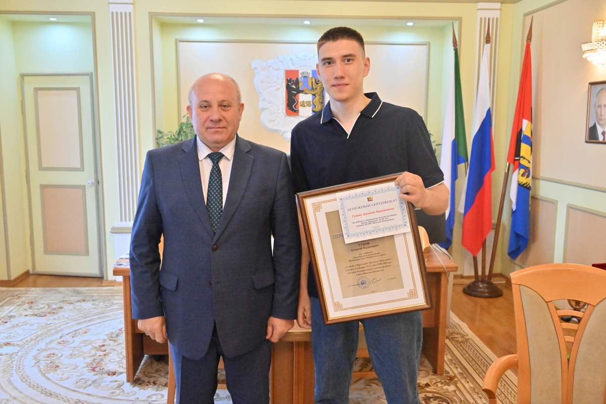 Сергей Кравчук: заслуги спортсменов и тренеров – лучшее подтверждение высокого уровня развития бокса в городе и крае 