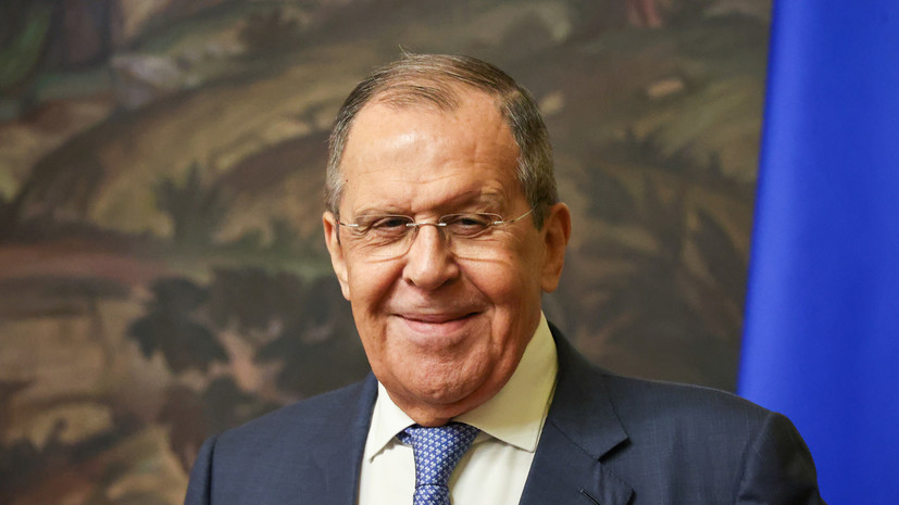 Лавров признался, что юмор помогает ему в работе