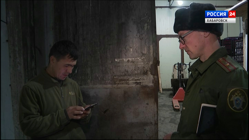 Мобильный пункт военкомата развернули на …одной из продуктовых баз в Хабаровске