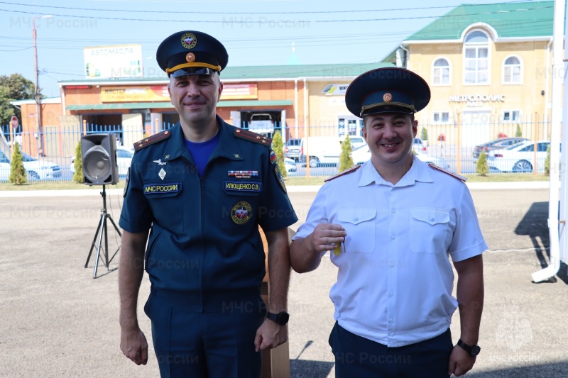 Сотрудников государственного пожарного надзора поздравили с профессиональным праздником