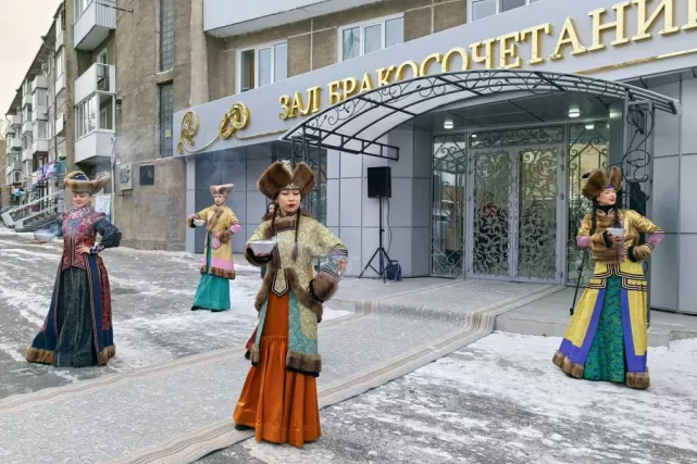 Начальник Управления Минюста России по Республике Хакасия принял участие в церемонии открытия Зала бракосочетаний