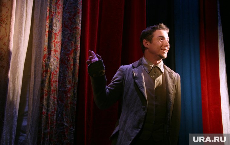 Денис Некифоров играет в спектакле «Lovelace» (режиссер Александр Галибин)