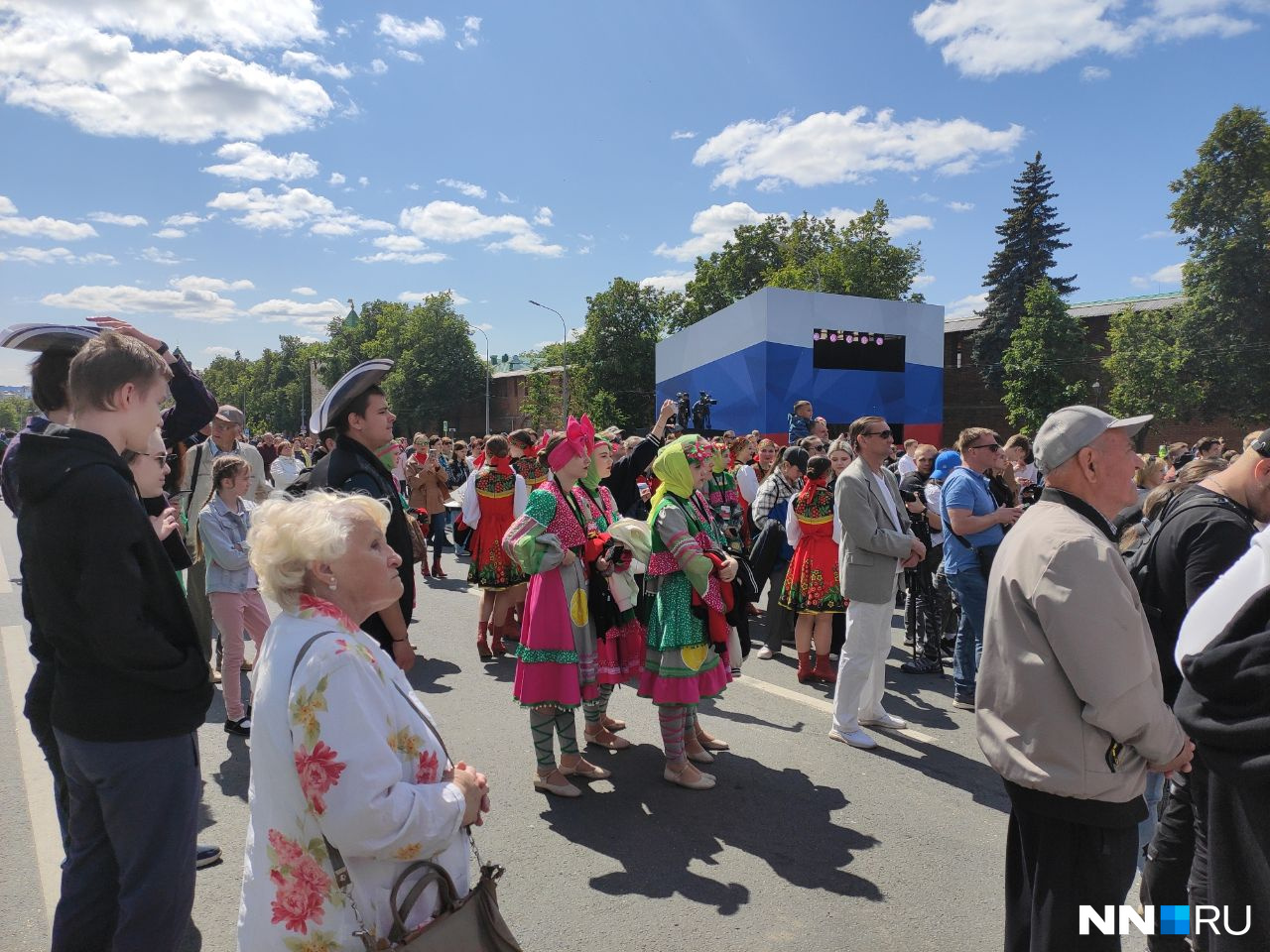 4 августа нижний новгород события. Праздничная ярмарка в Нижнем Новгороде. Нижний Новгород 12 июня концерт.