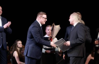 Алексей Текслер принял участие в заседании попечительского совета театра оперы и балета им. М.И. Глинки. Автор фото - Наиль Фаттахов 