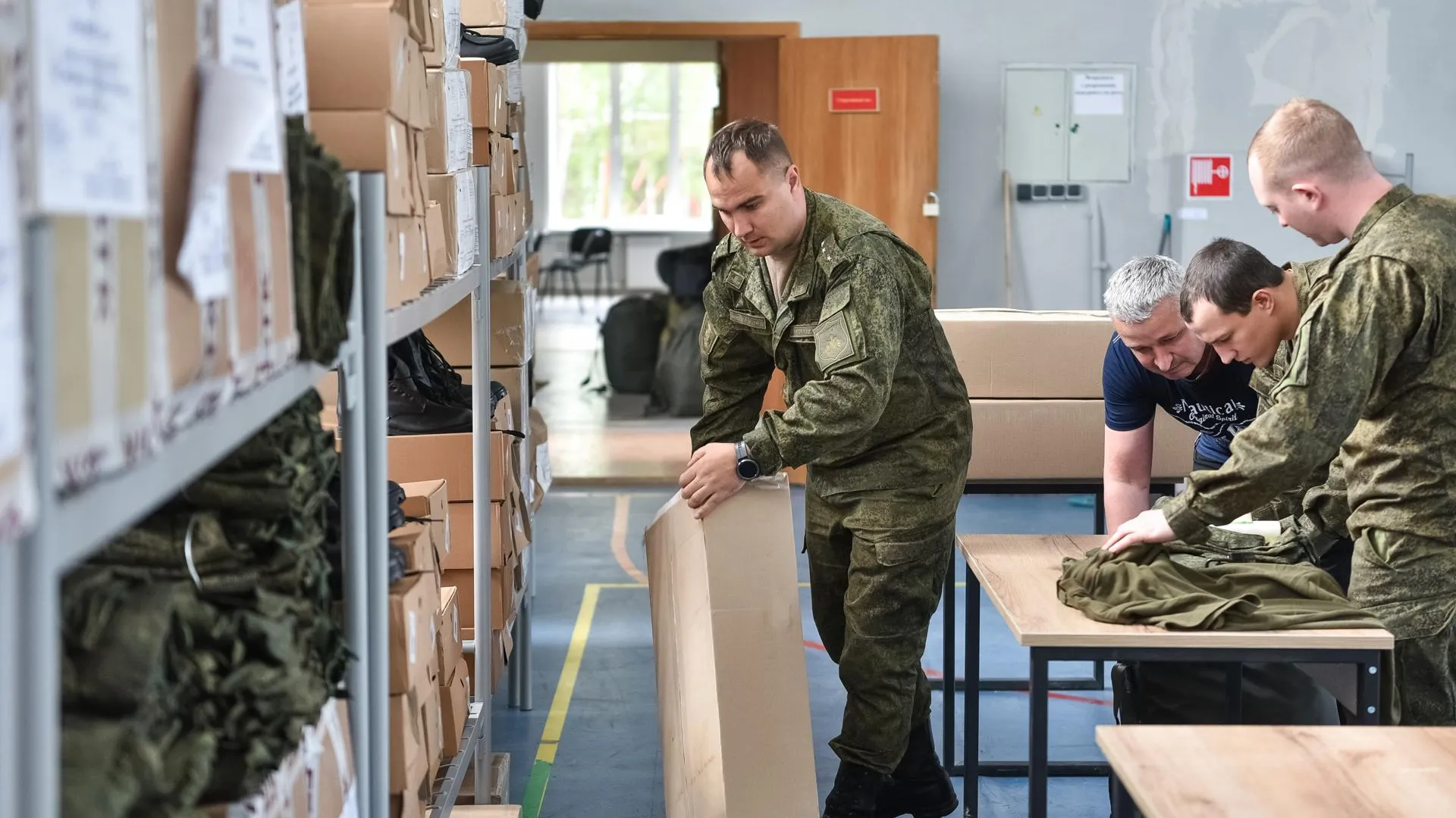 Контракт московская область. Военнослужащий. Служба в армии. Российский солдат. Призывники.