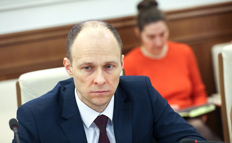 Совещание на тему «Совершенствование комплекса мер по организации и обновлению медицинских кабинетов в общеобразовательных организациях, включая разработку стандартов»