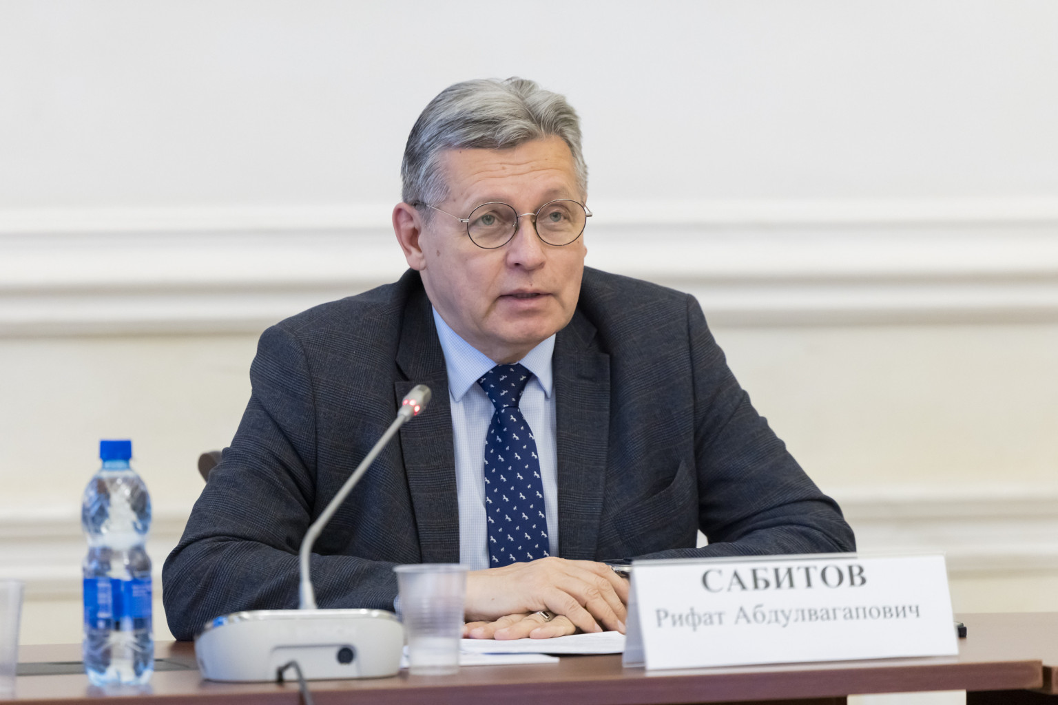 Алгоритмы против смыслов: в ОП РФ рассказали об информационном противостоянии в интернете