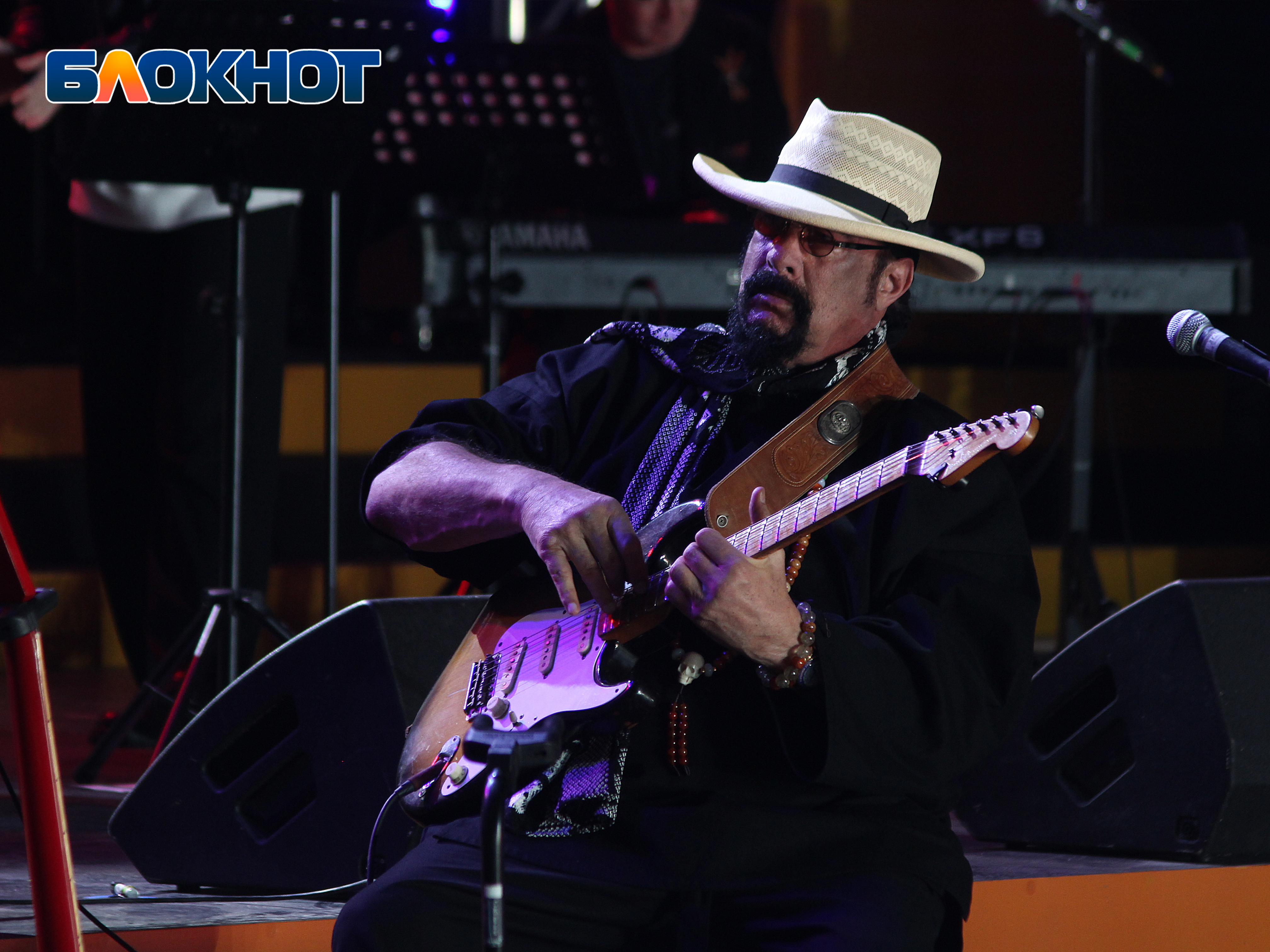 Девушка в стиле блюз. Джаз. Даешь блюз. Даешь блюз. Джаз бэнд.