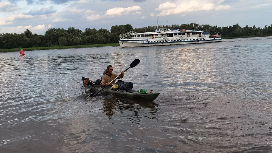 Александр Шишков из города Курлово в одиночку покорил Волгу на каяке