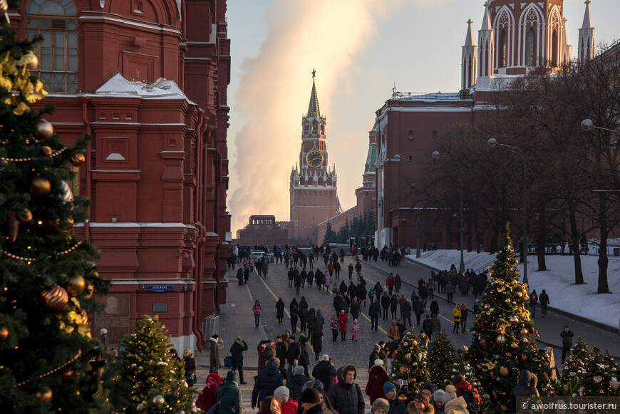 Новогодняя снежная Москва
