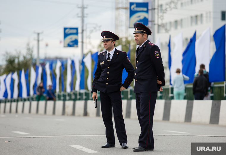 Фото 10 ноября полиция. День сотрудников ОВД концерт. Сотрудник МВД. С праздником сотрудников внутренних дел. С днем сотрудника ОВД МВД.