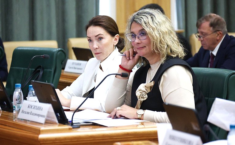 Заседание организационного комитета IV Международного форума «Содружество моды»