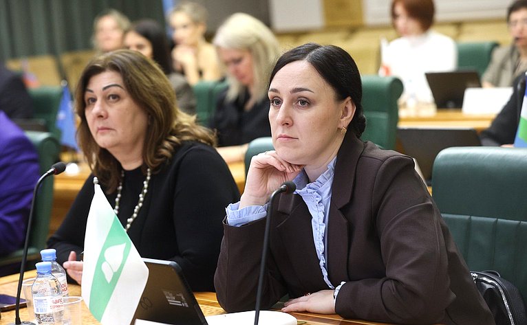 Анастасия Жукова провела встречу с лидерами XIV Всероссийской акции «Добровольцы – детям»