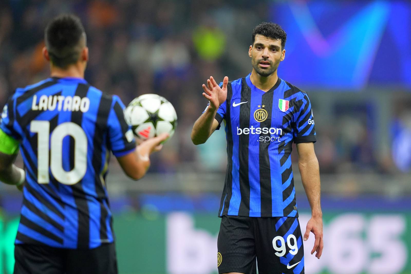 Форвард «Интера» Тареми официально перешёл в «Олимпиакос»