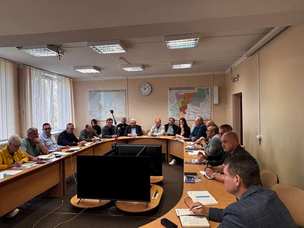 Готовь сани летом