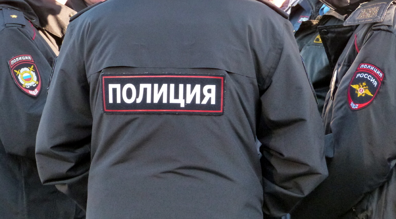 В Колпино петербуржец избил и изнасиловал мастера-маникюра