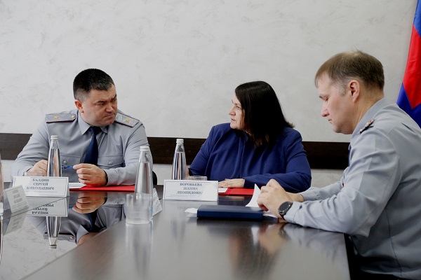 УФСИН России по Омской области и Государственная инспекция труда в регионе заключили соглашение о сотрудничестве
