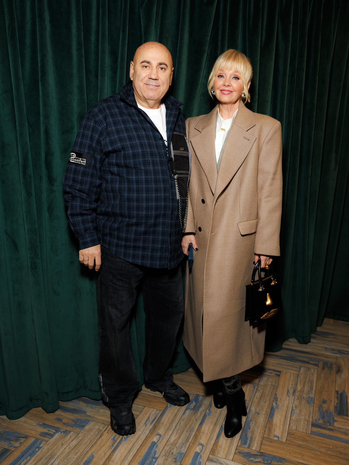 Изгои: Амалия Мордвинова, Александр Устюгов и Евгения Ахременко