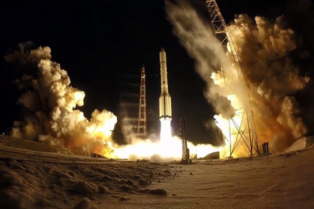 С Байконура стартовала ракета «Протон-М» со спутником-ретранслятором