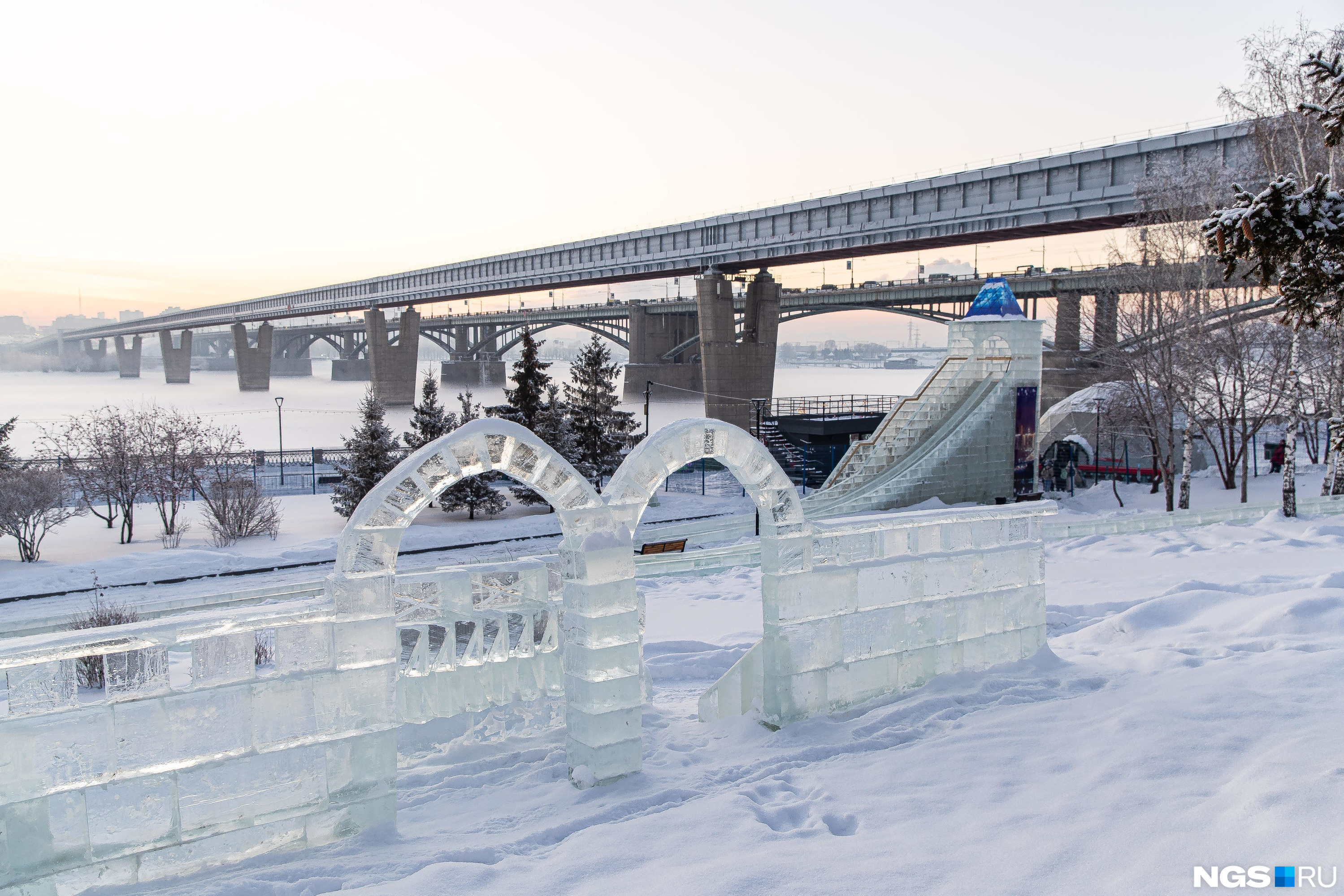 ледовый городок на набережной новосибирск