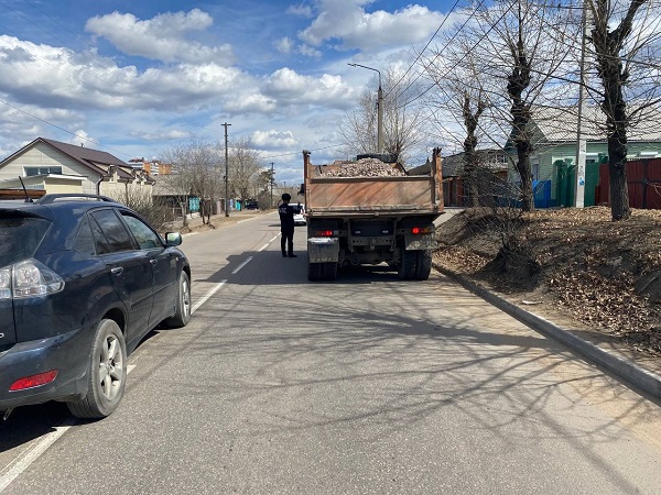 Водителей в Улан-Удэ штрафуют за неправильную перевозку грузов