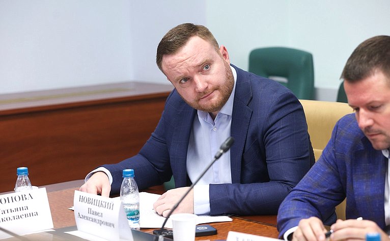 Совещание «Роль налоговых льгот в стимулировании научно-технологического развития РФ и повышении результативности научных исследований: эффективная мера государственной поддержки научной и инновационной деятельности или инструмент налоговой оптимизации»