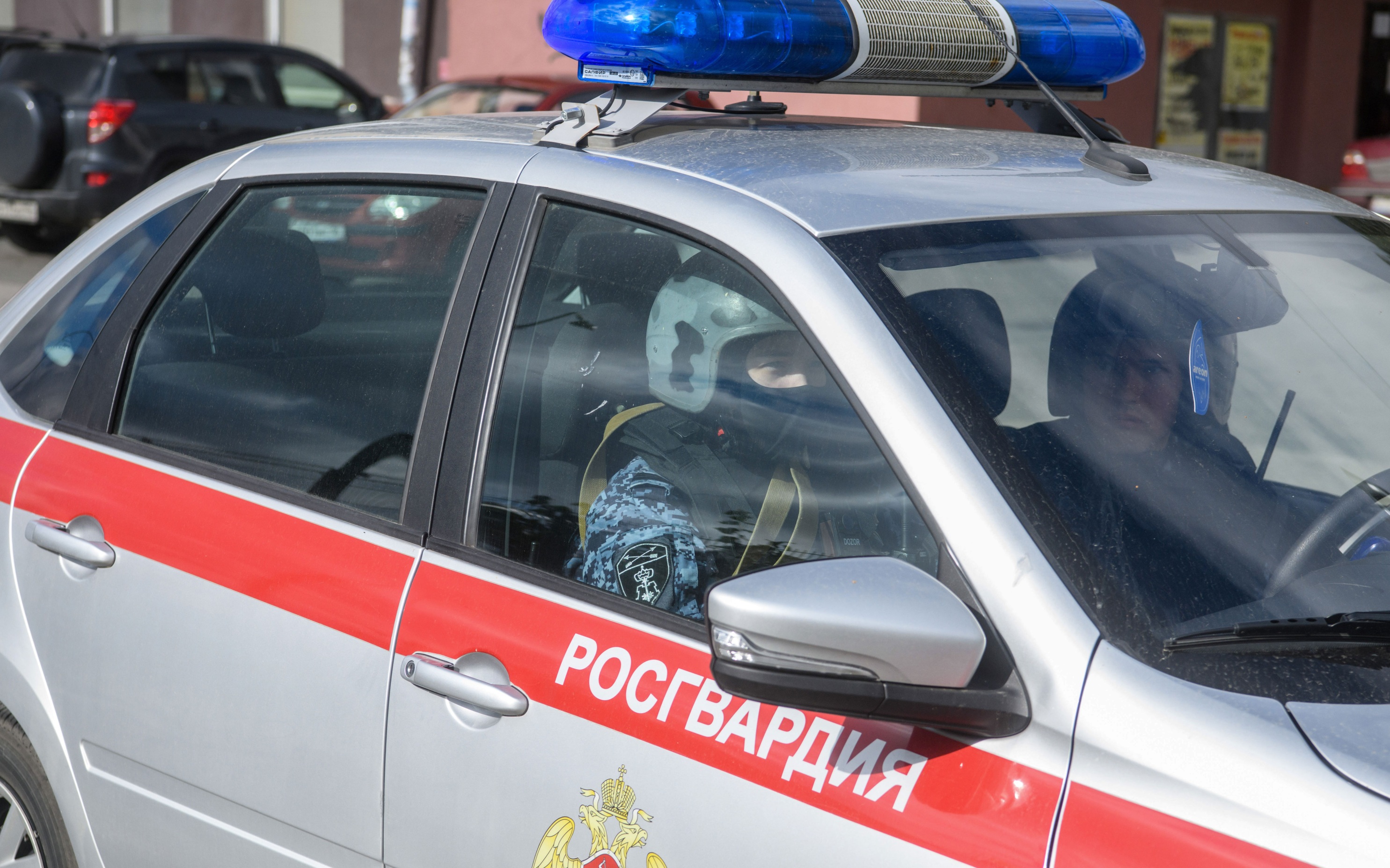 В Волгограде проверяют школу из-за похожих на обломки БПЛА предметов