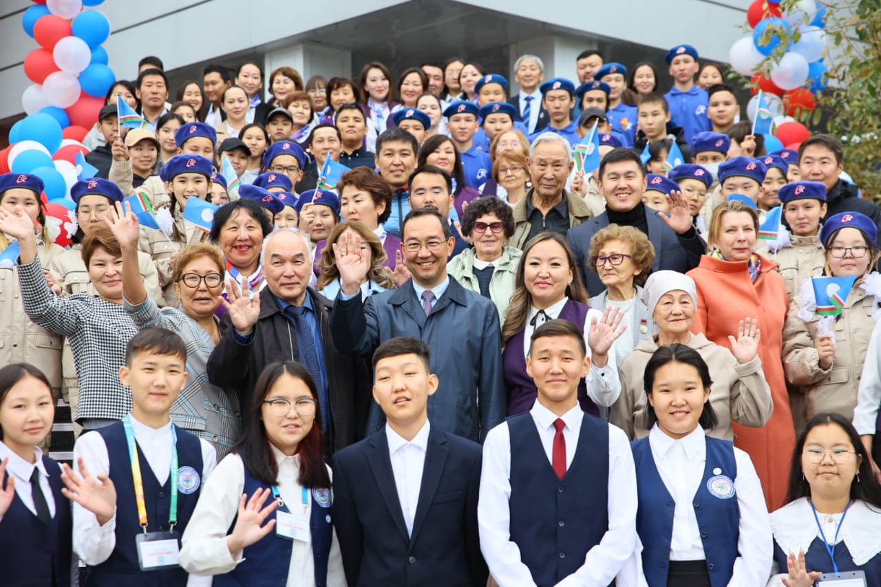 национальная гимназия айыы кыһата. школы республики якутия. школа ягл якутск. новая школа в якутске. школы республики якутия.