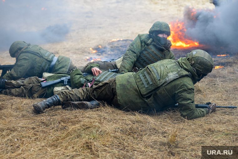 Боевое слаживание мобилизованных на Чебаркульском полигоне ЦВО. Челябинская область, учения, армия, военные, солдаты, оружие, вооружение, война, бойцы, боевые действия, полигон, сво, боевое слаживание