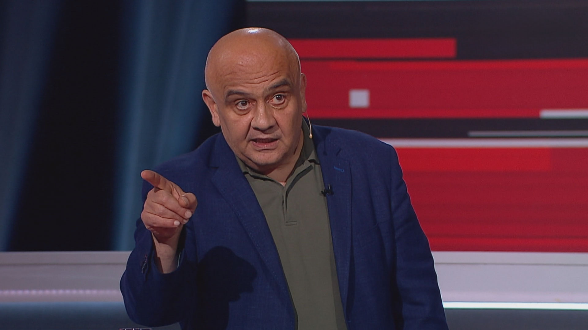 Килинкаров: Макрон позвонил Путину, потому что его заставила нужда
