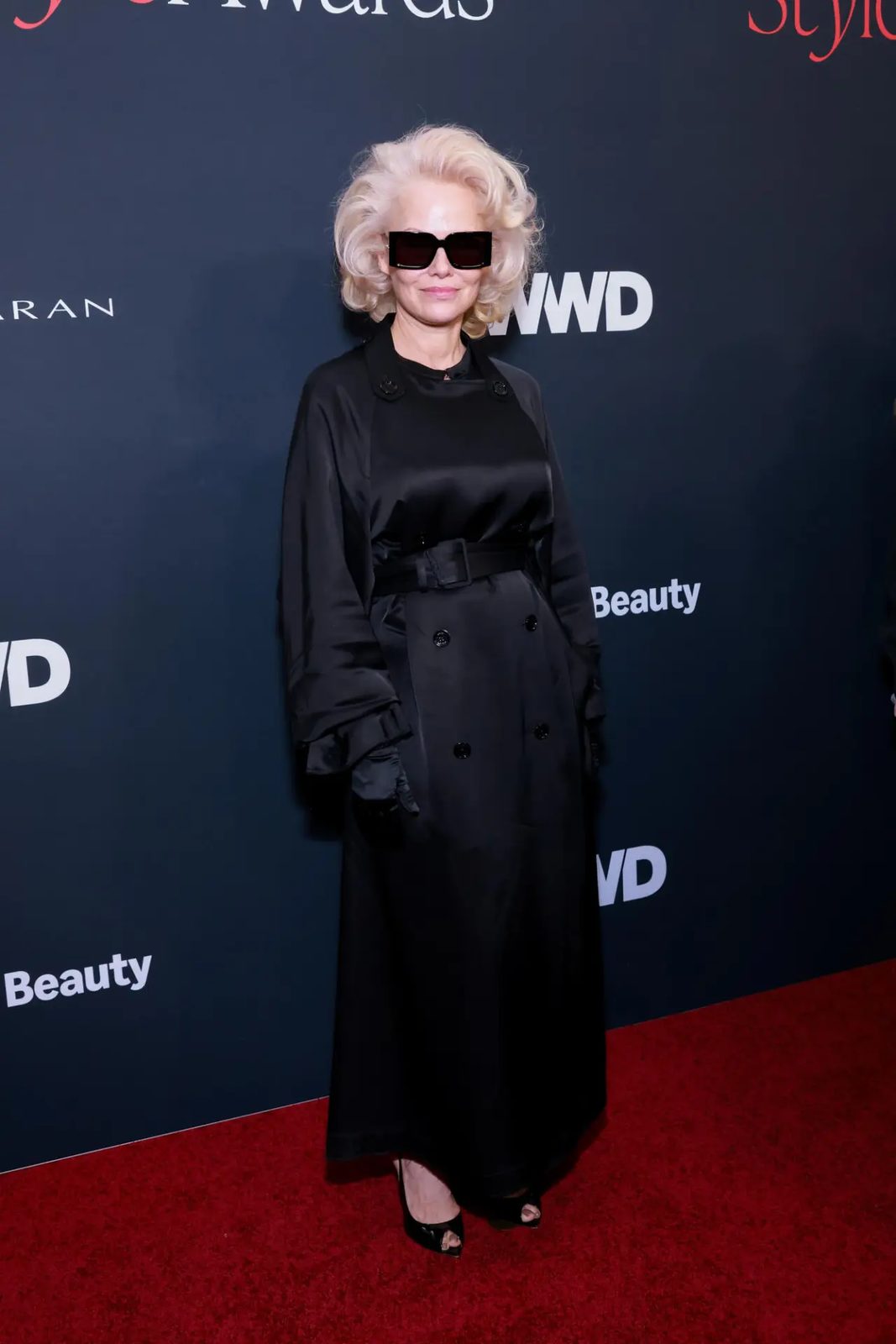 Иконы стиля: Эмили Блант, Памела Андерсон и Кристен Стюарт