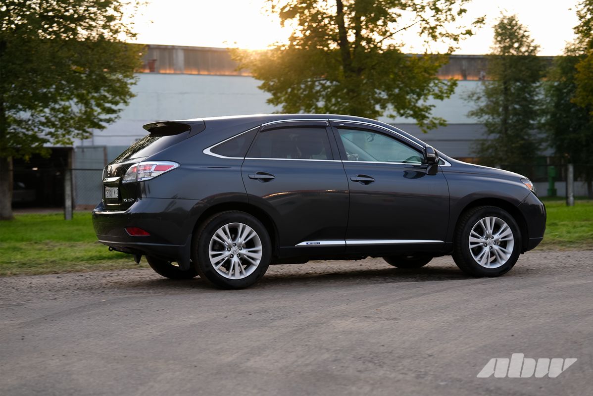 Когда премиум не спасает от коррозии: мнение владелицы Lexus RX 450h