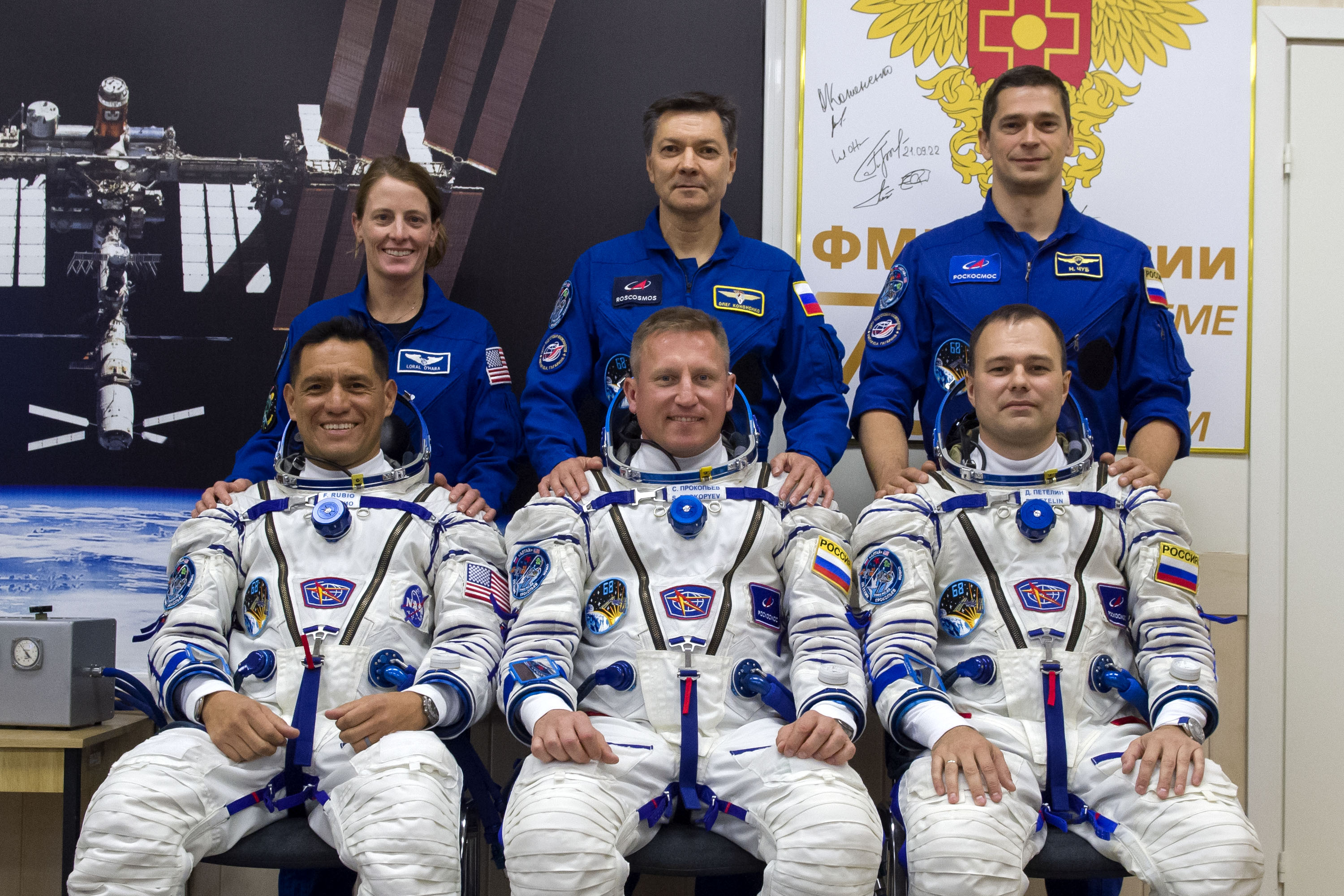 Какие космонавты летали в 2021 году. Экипаж МКС-68. Космонавтьсергей Прокопьев. Союз МС-22 «К. Э. Циолковский».
