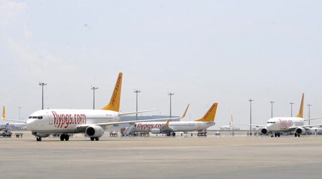 11 самолетов турецких компаний оказались временно заблокированными в Иране и Ираке