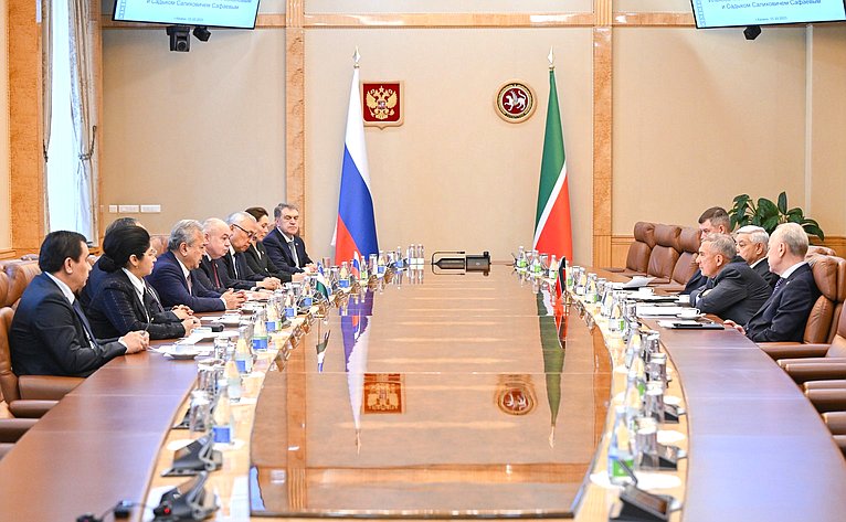 Встреча сенаторов с Раисом Республики Татарстан Рустамом Миннихановым