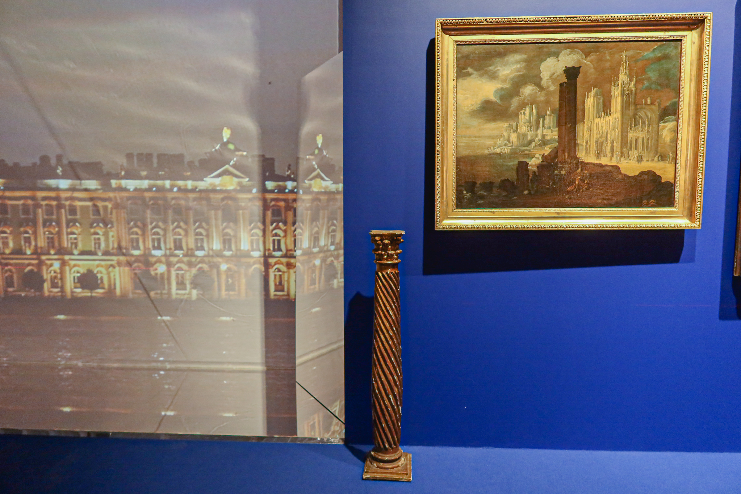 ЦВЗ «Манеж» открыл двери в мир династии Бенуа24