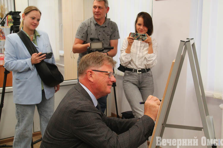 На Левобережье Омска открыли новый корпус детской школы искусств № 5