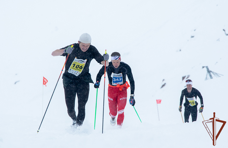 Росгвардейцы участвуют в международном фестивале Red Fox Elbrus Race 2024 