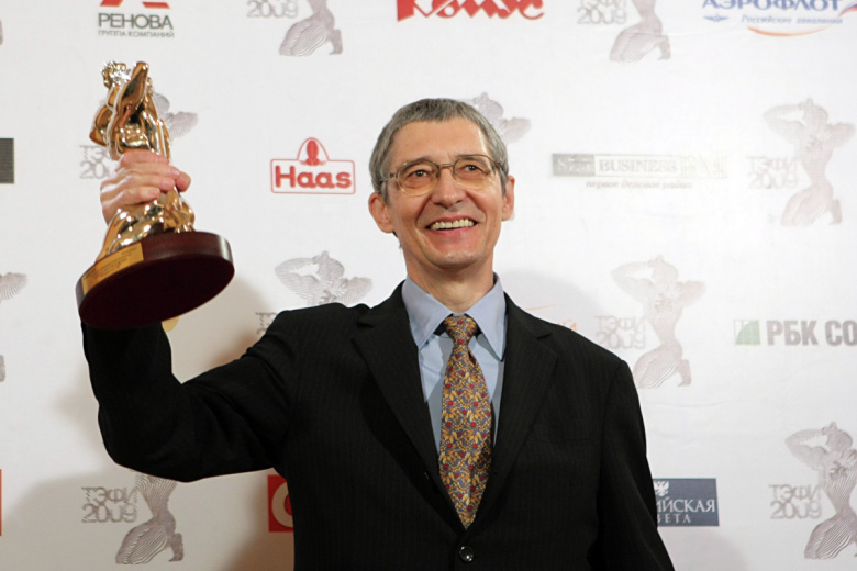 Увольнение с ТВ, квартира в Юрмале, слова о Крыме: как живет Михаил Осокин