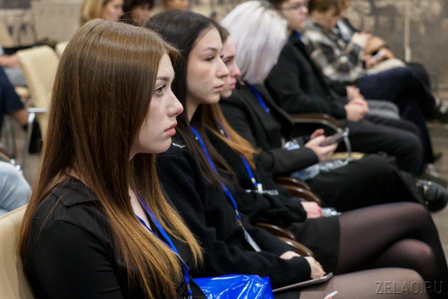 Префект Анатолий Смирнов: «Поддерживать развитие бизнеса – укреплять страну»