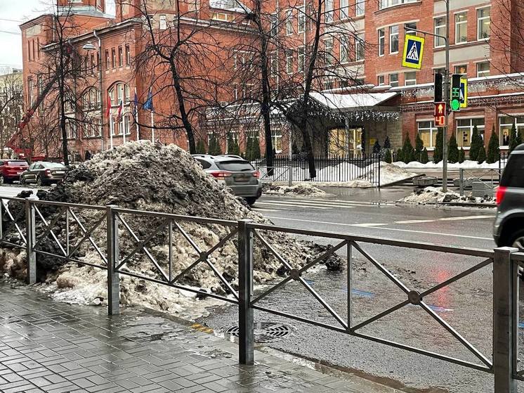 Обширный циклон принес в Петербург под конец декабря тепло и дождь