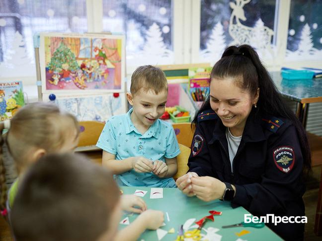 В детсаду № 56 Белгорода провели мастер-класс по изготовлению светоотражателей - Изображение 2