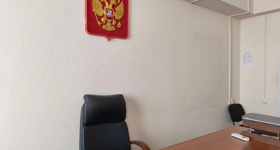 Многодетный отец из Нижневартовска лишился гражданства РФ за организацию канала нелегальной миграции