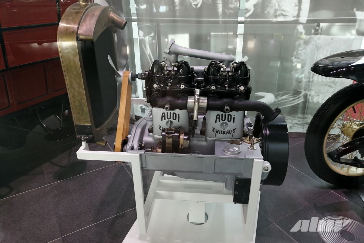 Дом «четырех колец». Экскурсия по музею Audi в Ингольштадте: часть первая