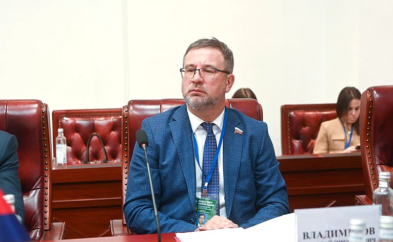 Николай Владимиров