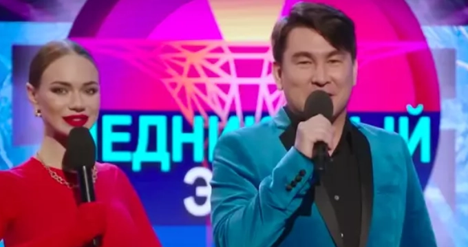 С кем встречается вяликова
